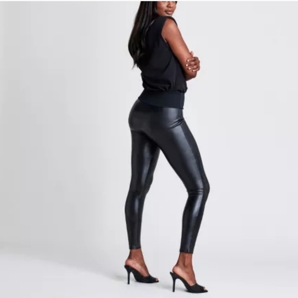 NWOT SPANX ASSETS COLLECTION  "All Over" Faux Leather Leggings in Black - Picture 2 of 8